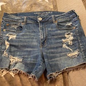 American Eagle superstretch size 14 shorts!